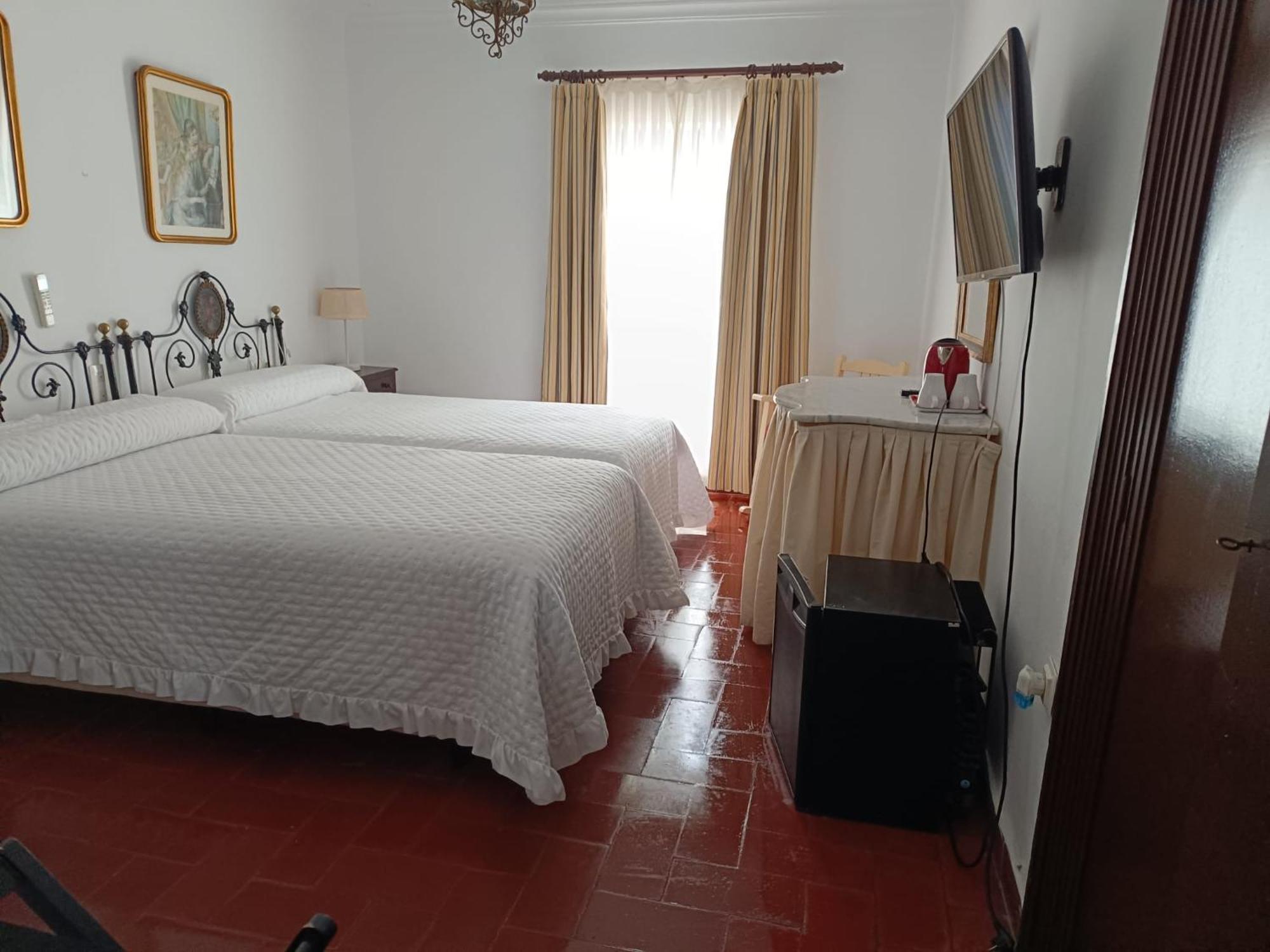 Hostal Gran Capitan Chipiona Exteriör bild